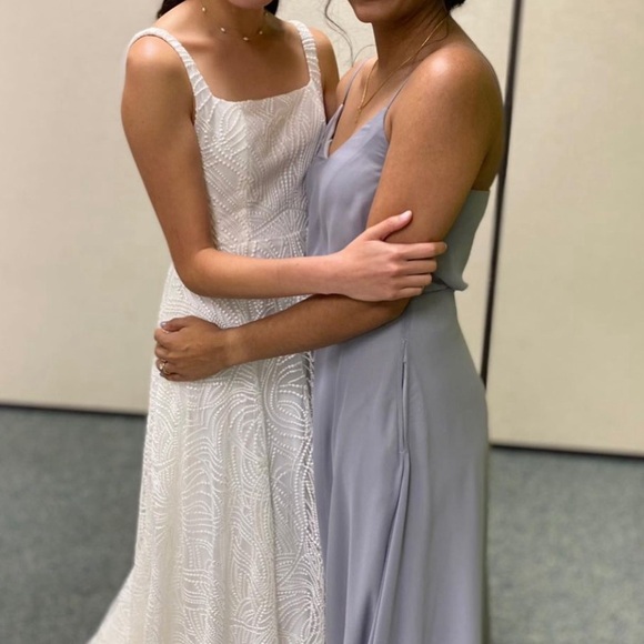 Made with Love Lace Wedding Gown (Ivory Size 2) - Picture 4 of 16